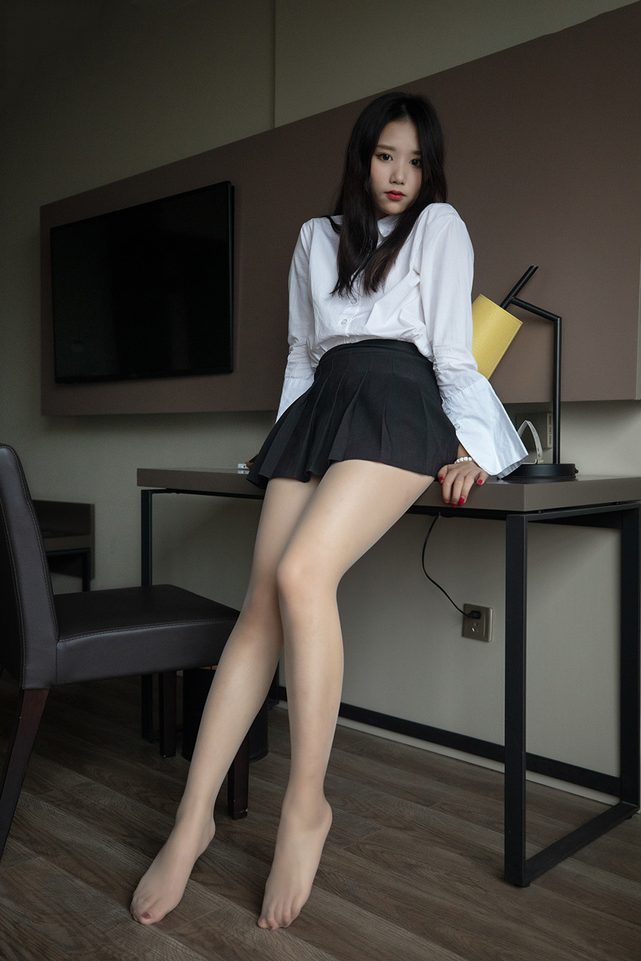 【在线看】梦丝女神 NO.072 然然 靴下女神 [61P] - XZWang-写真网-XZWang-写真网