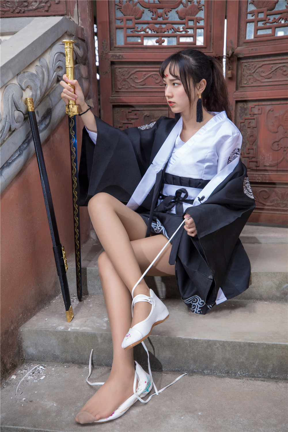 【在线看】梦丝女神 NO.003 玥玥 女侠之剑（上） [41P] - XZWang-写真网-XZWang-写真网