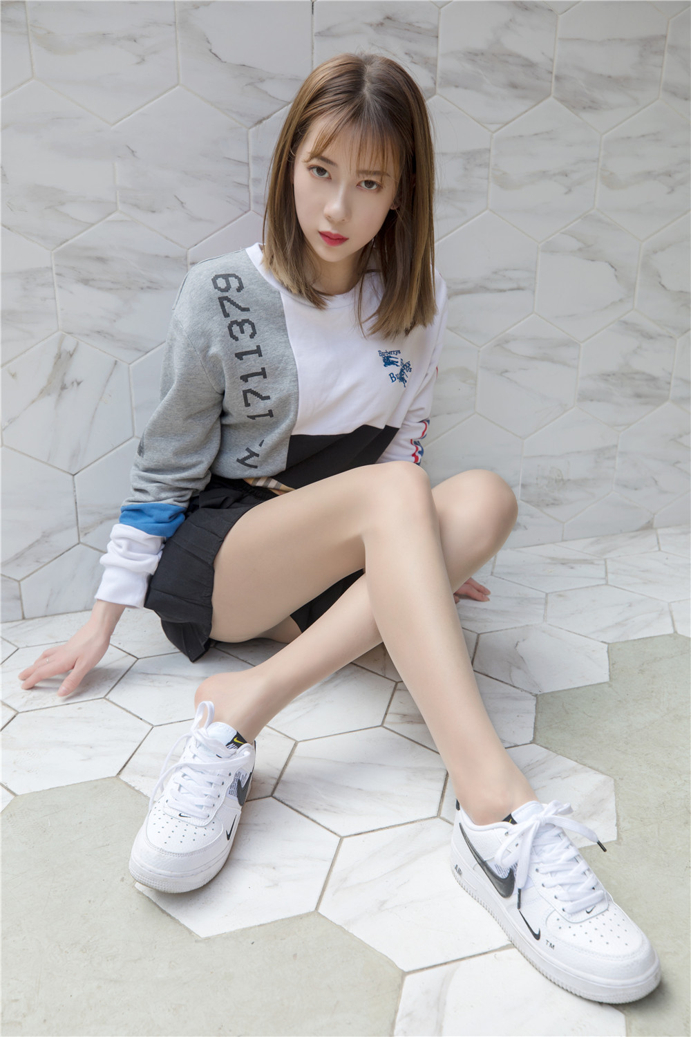 【在线看】梦丝女神 NO.007 苏沐 笔直细腿 [70P] - XZWang-写真网-XZWang-写真网