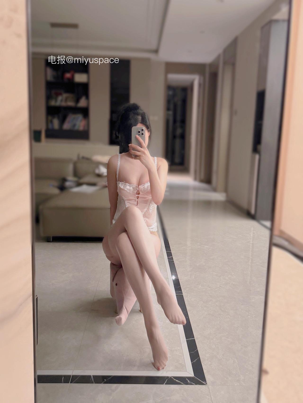 【在线看】抖音 余少奶奶 秘语空间 NO.002期 【48P3V】 1 【在线看】抖音 余少奶奶 秘语空间 NO.002期 【48P3V】 1