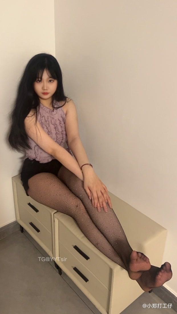 【在线看】抖音 小郑打工仔 微密圈 002期 【53P】 1 【在线看】抖音 小郑打工仔 微密圈 002期 【53P】 1