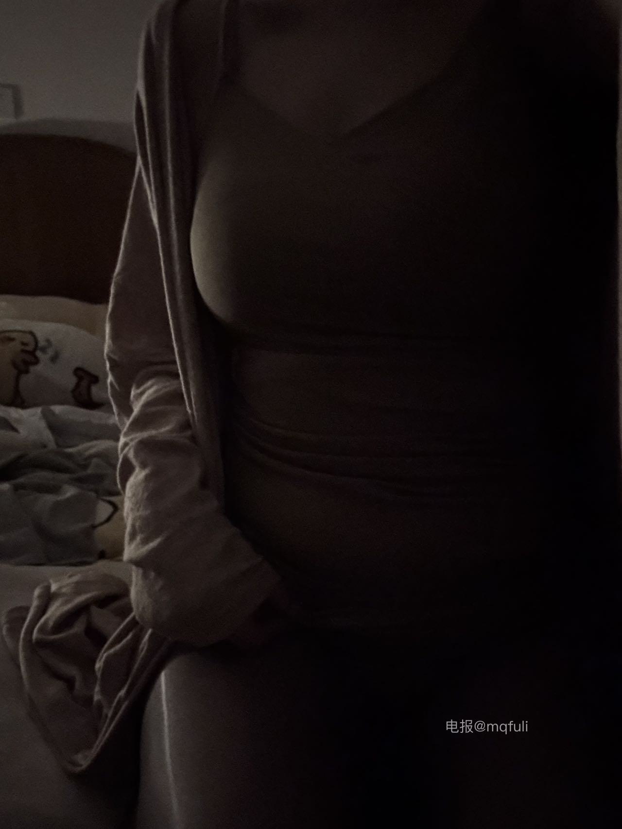 【在线看】抖音 余珠珠 铁粉空间 NO.001期 【33P】 1 【在线看】抖音 余珠珠 铁粉空间 NO.001期 【33P】 1