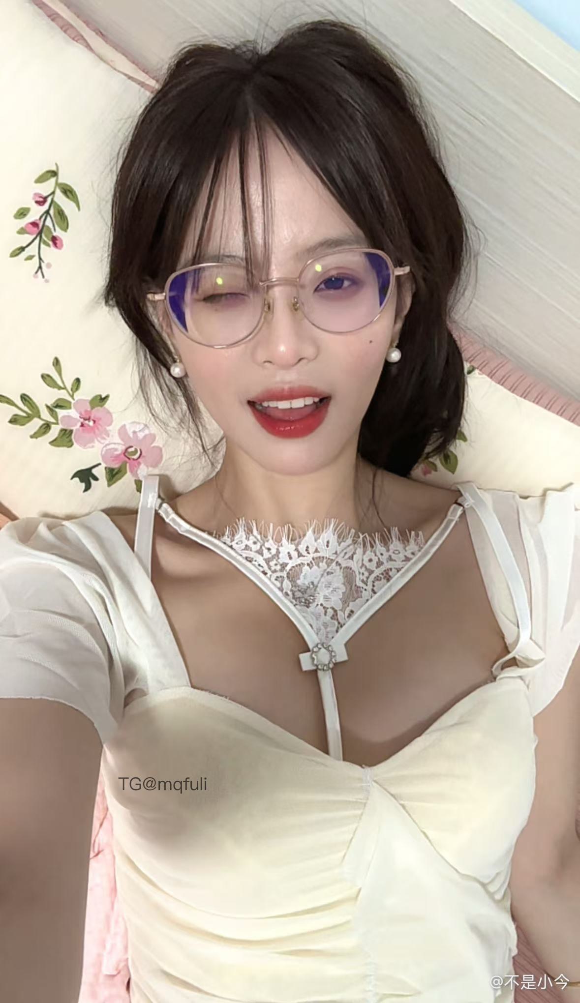 【在线看】抖音 不是小今 微密圈  NO.003期 【37P31V】 1