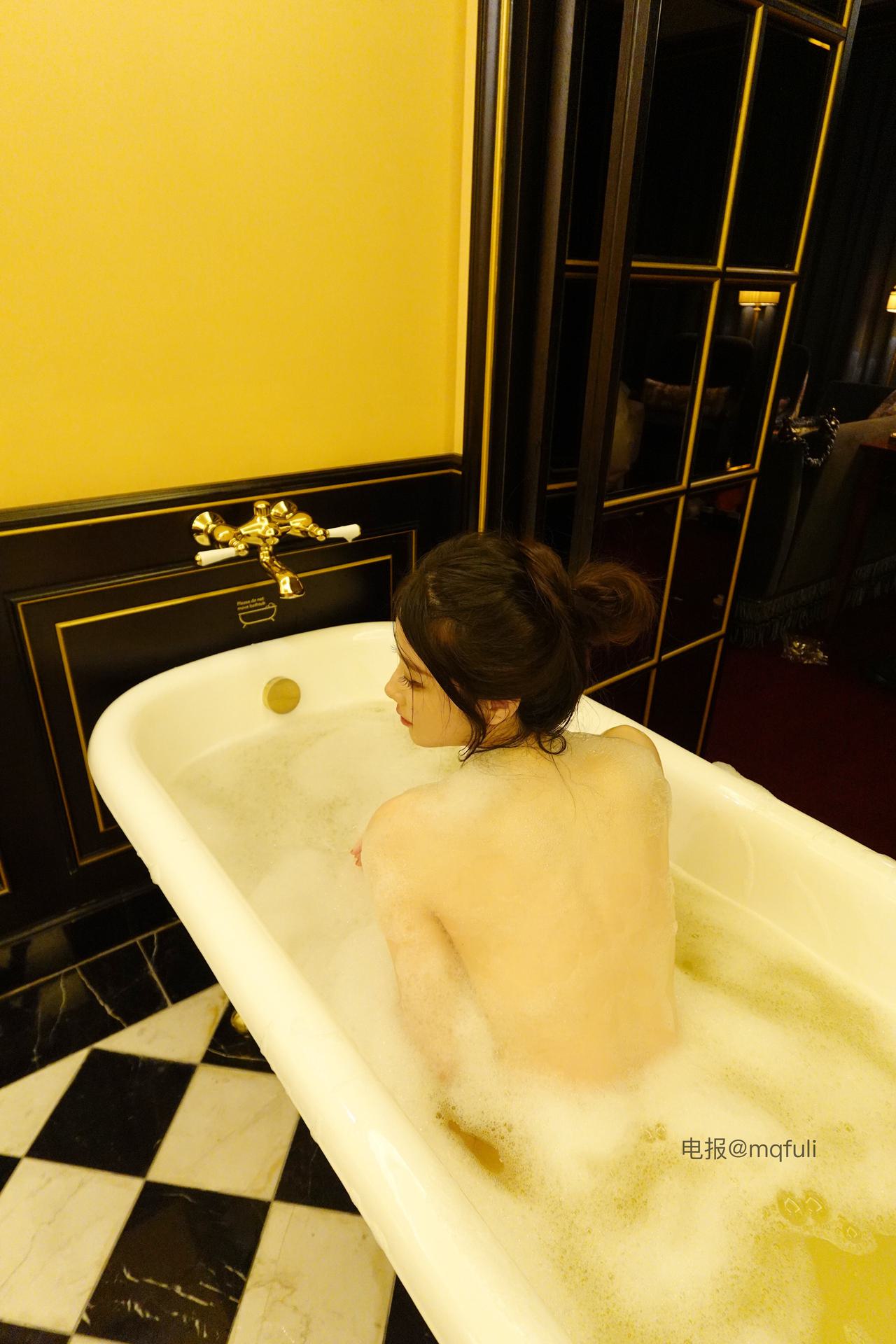 【在线看】抖音 轩子巨二兔 微密圈  NO.032期 【39P】 1