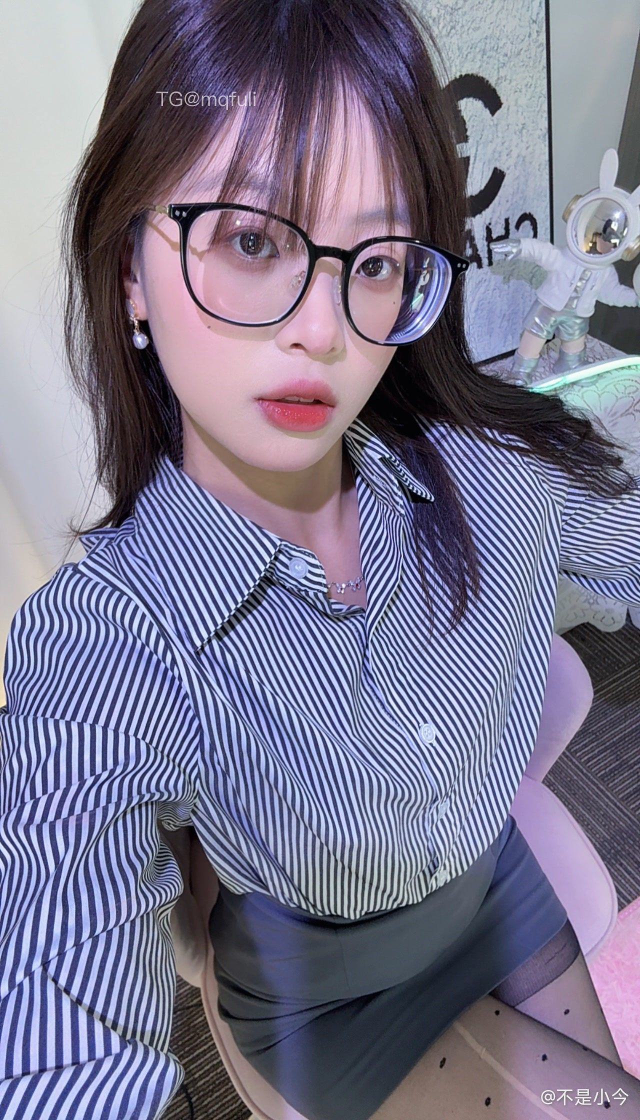 【在线看】抖音 不是小今 微密圈  NO.001期 【52P12V】 1