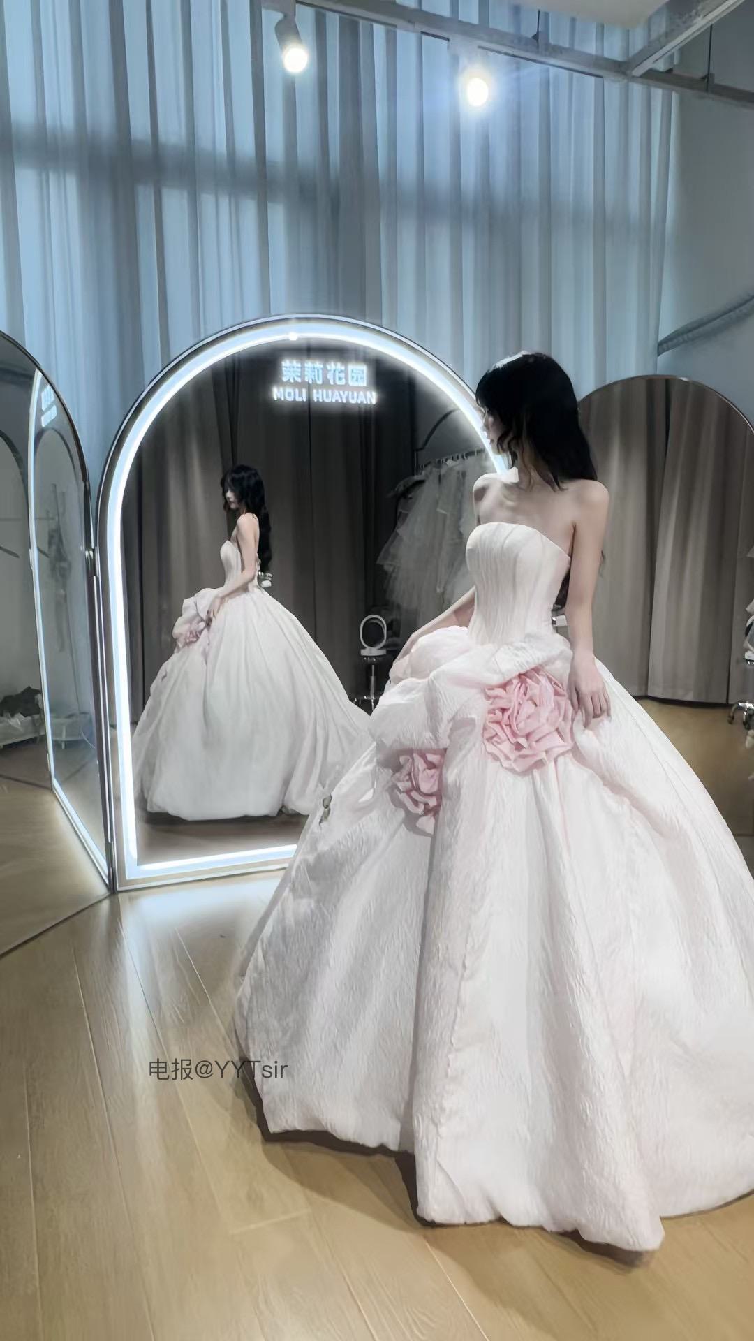 【在线看】抖音 一只香 铁粉空间 NO.004期 【17P15V】 1