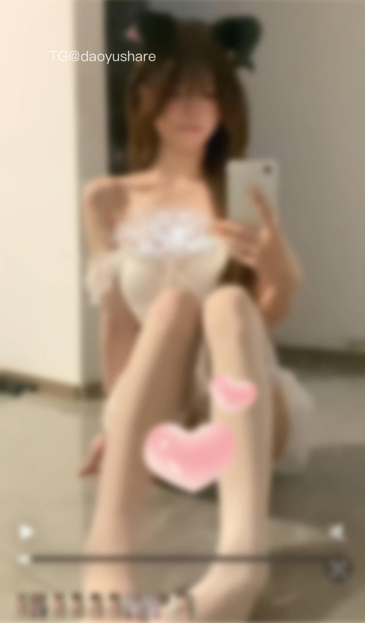 【在线看】抖音 小宣先睡噜 岛遇 NO.001期 【14P14V】 1