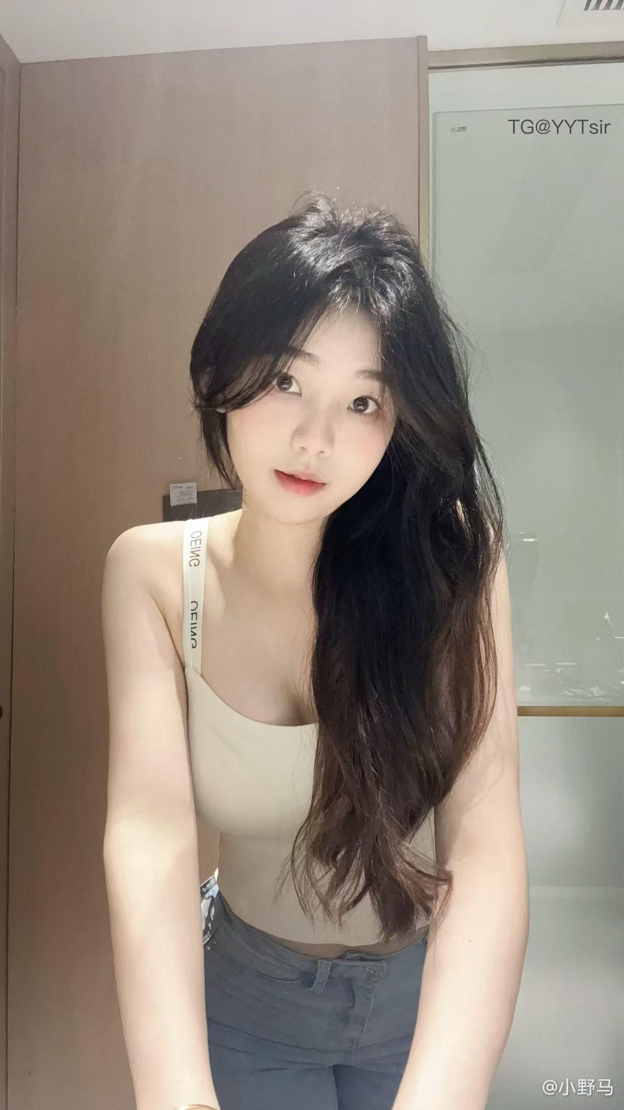 【在线看】抖音 小野马ovo 微密圈 NO.008期 【24P4V】 1