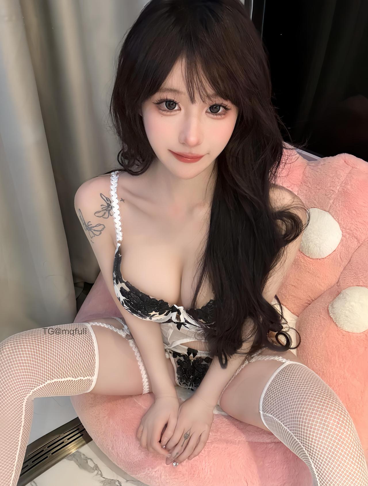 【在线看】抖音 超蓝布罗莉 铁粉空间 NO.018期 【12P】 1