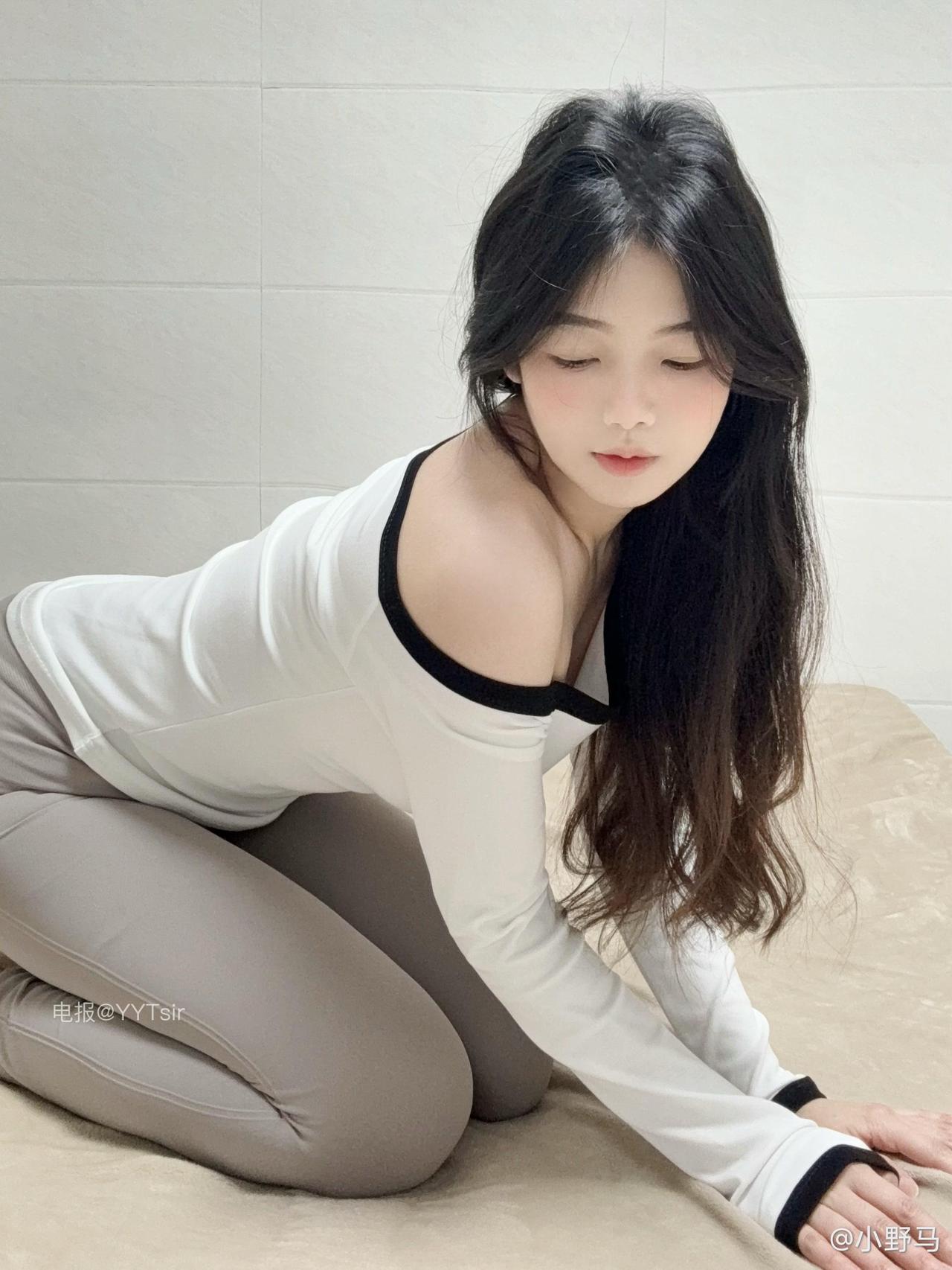 【在线看】抖音 小野马ovo 微密圈 NO.005期 【6P12V】 1